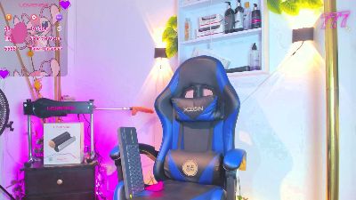 Taylor_Black_ live cam on Cam4