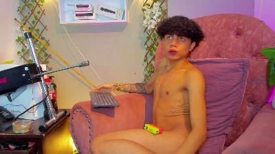 Taylor_Black_ live cam on Cam4