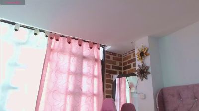 Taylor_Gil live cam on Cam4