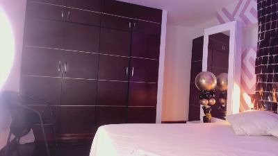Tayrasiny live cam on Cam4