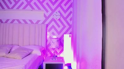 Tayrasiny live cam on Cam4