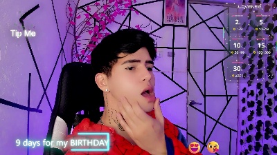 Tayson_Rivers live cam on Cam4