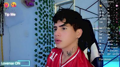 Tayson_Rivers live cam on Cam4