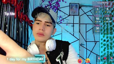 Tayson_Rivers live cam on Cam4