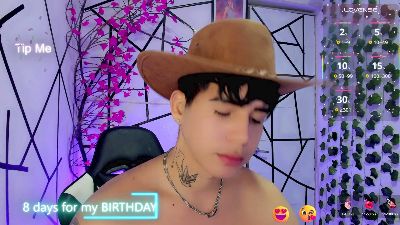 Tayson_Rivers live cam on Cam4