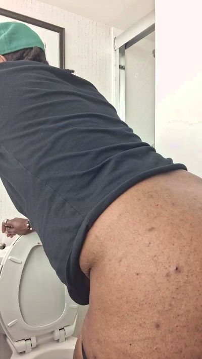 Tazzdaoboddie live cam on Cam4