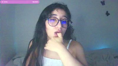 TeaFM live cam on Cam4