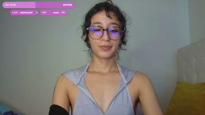 TeaFM live cam on Cam4