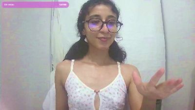 TeaFM live cam on Cam4