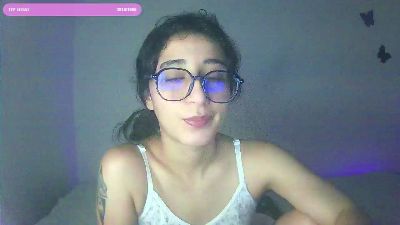 TeaFM live cam on Cam4