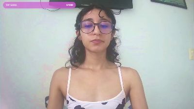 TeaFM live cam on Cam4