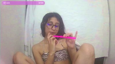 TeaFM live cam on Cam4