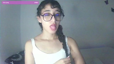 TeaFM live cam on Cam4