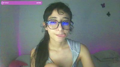 TeaFM live cam on Cam4