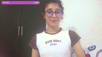 TeaFM live cam on Cam4