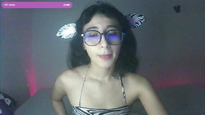 TeaFM live cam on Cam4