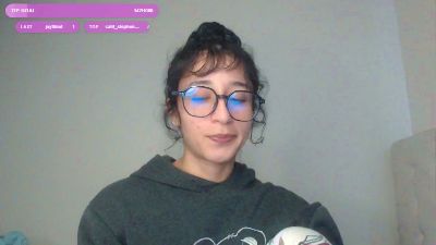 TeaFM live cam on Cam4