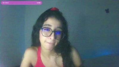 TeaFM live cam on Cam4