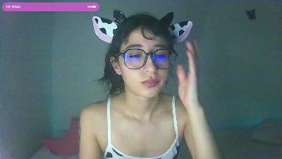 TeaFM live cam on Cam4