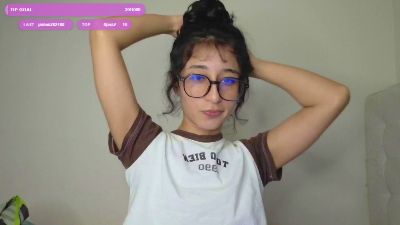 TeaFM live cam on Cam4