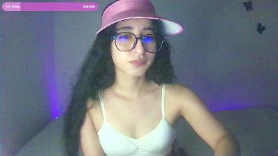 TeaFM live cam on Cam4