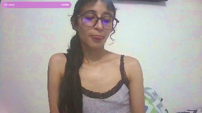 TeaFM live cam on Cam4