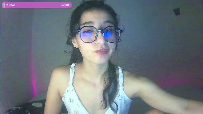 TeaFM live cam on Cam4