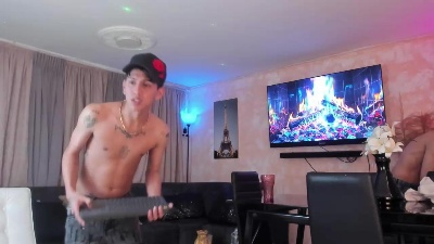 TeamBoyLatin2 live cam on Cam4
