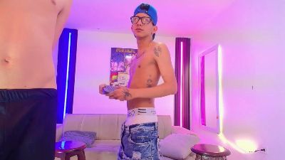 TeamBoyLatin2 live cam on Cam4