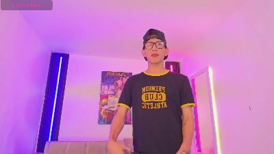 TeamBoyLatin2 live cam on Cam4