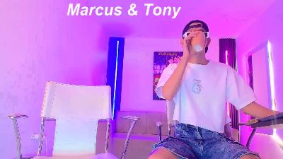 TeamBoyLatin2 live cam on Cam4