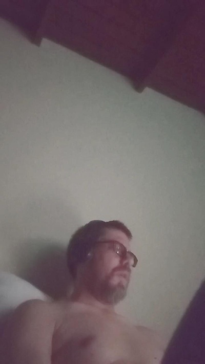 Tebas01 live cam on Cam4