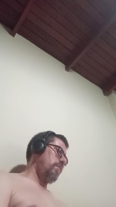 Tebas01 live cam on Cam4