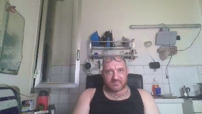 TecnicoBo live cam on Cam4