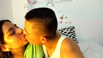 Tentationdeli live cam on Cam4