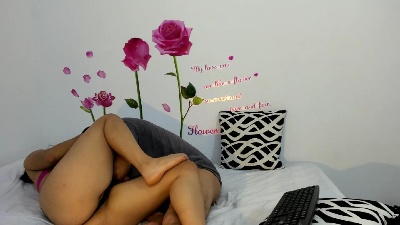 Tentationdeli live cam on Cam4