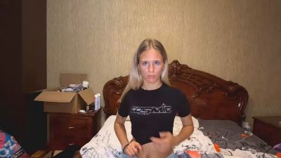 TeresaKosloski live cam on Cam4