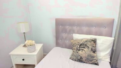 TessSUN live cam on Cam4