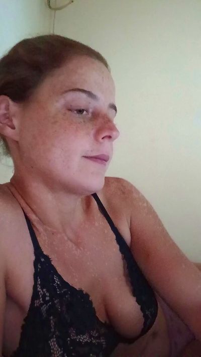 Tetegoncalvez live cam on Cam4