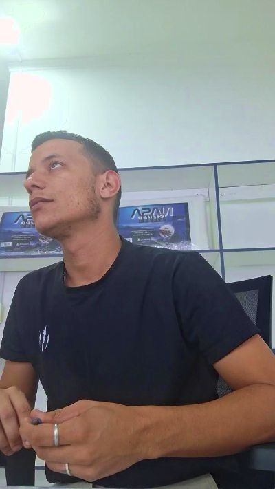 Teus18cmbb live cam on Cam4