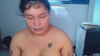 Tgirl_bella live cam on Cam4