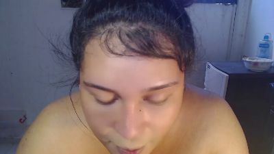 Tgirl_bella live cam on Cam4