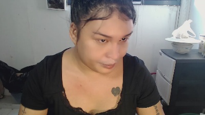 Tgirl_bella live cam on Cam4