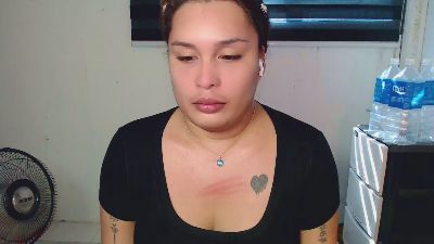Tgirl_bella live cam on Cam4