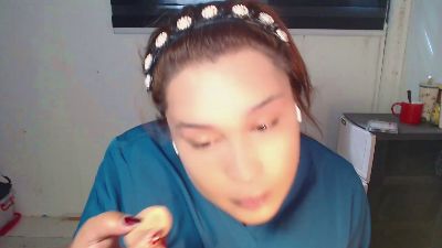 Tgirl_bella live cam on Cam4