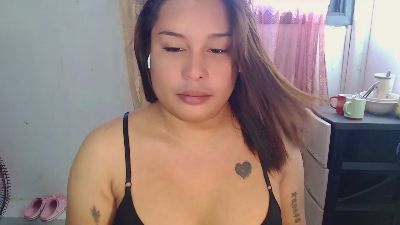 Tgirl_bella live cam on Cam4