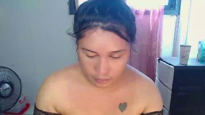 Tgirl_bella live cam on Cam4