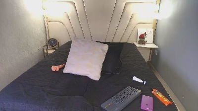 Thais_Celeste live cam on Cam4