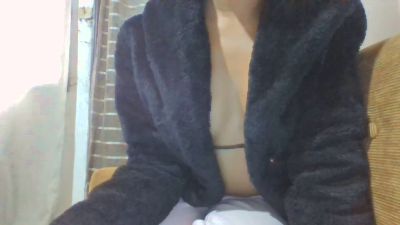 Thalia006 live cam on Cam4