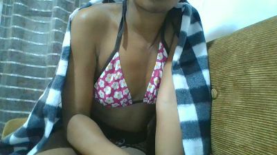 Thalia006 live cam on Cam4